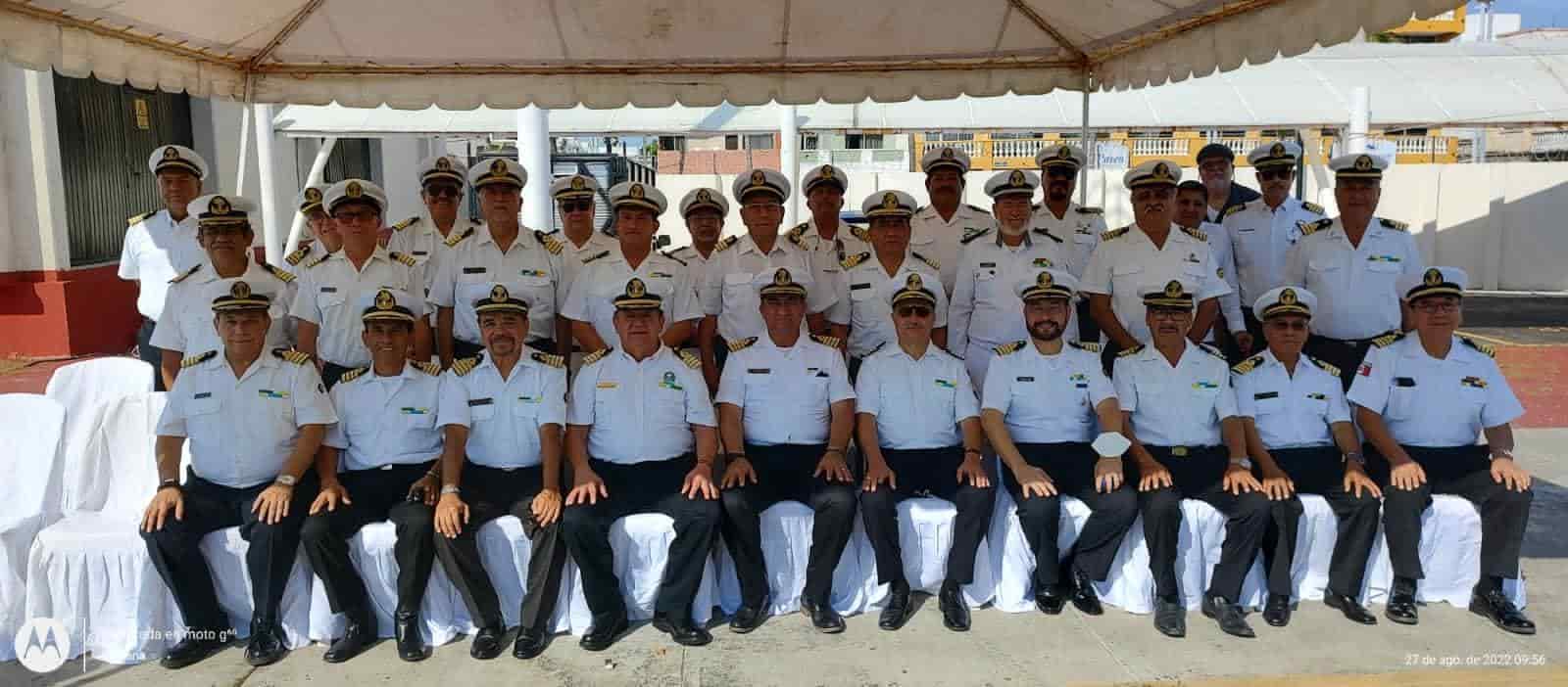 Celebran 40 años de la primera generación de cadetes del Buque “Náuticas” México