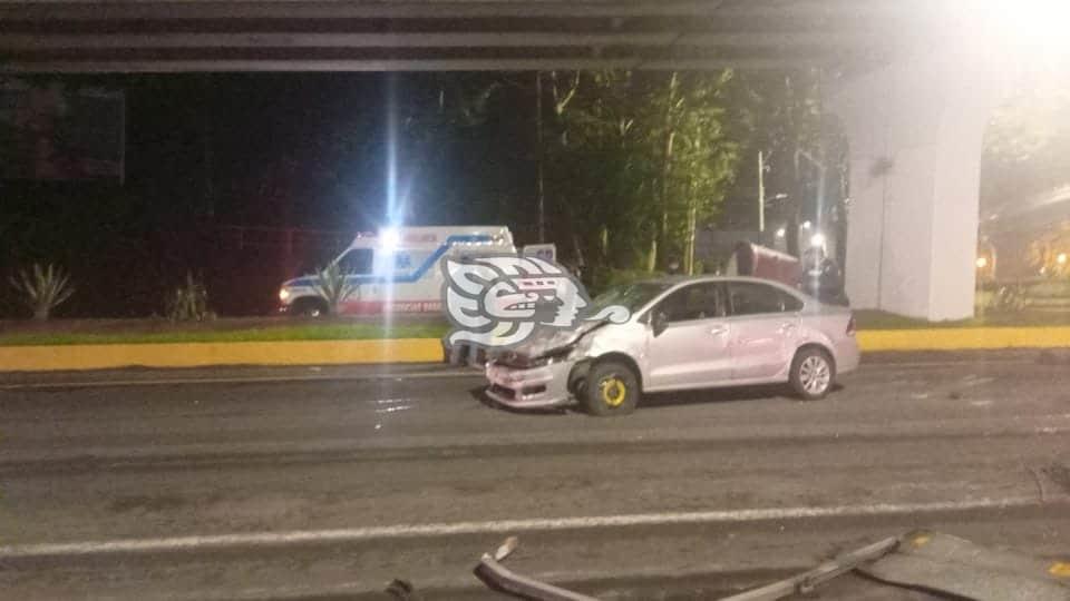 En Xalapa, noche de parranda termina en aparatoso choque