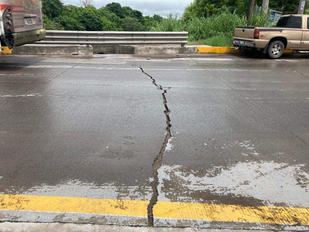 Reparación de puente Torrentes concluiría este domingo: Obras Públicas