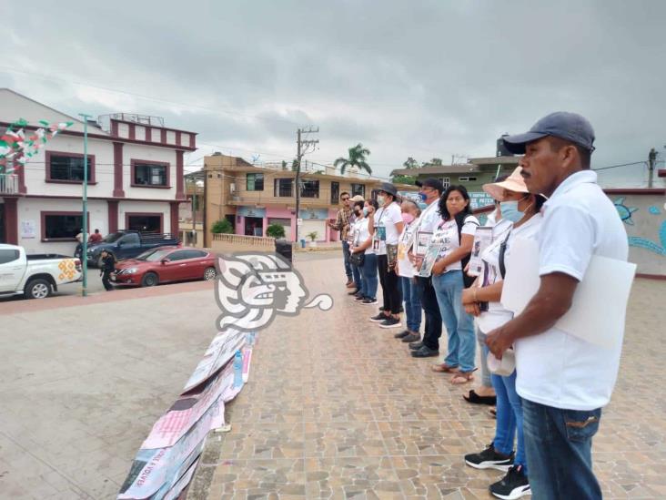 Sin descanso, buscan a personas desaparecidas en Cazones de Herrera