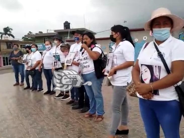 Sin descanso, buscan a personas desaparecidas en Cazones de Herrera