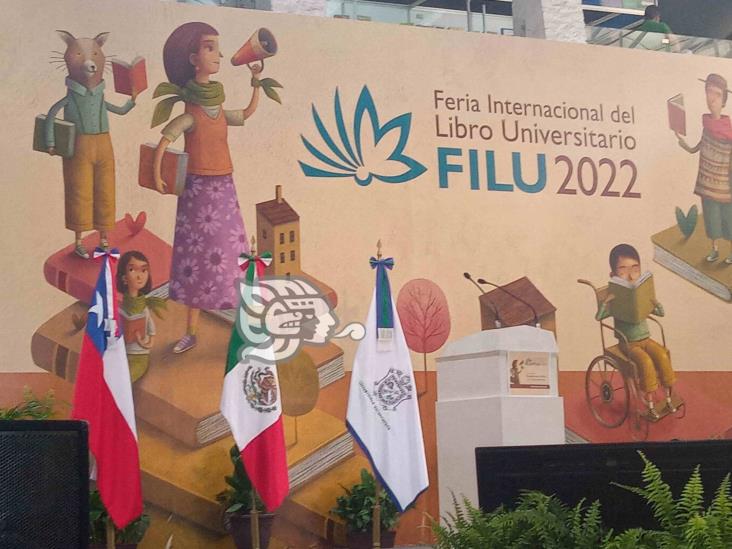 Reconocen a movimientos sociales y humanismo en la FILU 2022 (+Video)