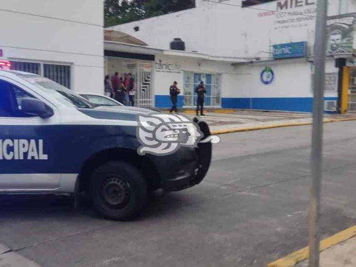 (+Video) A balazos, asesinan a sujeto dentro de barbería en Córdoba