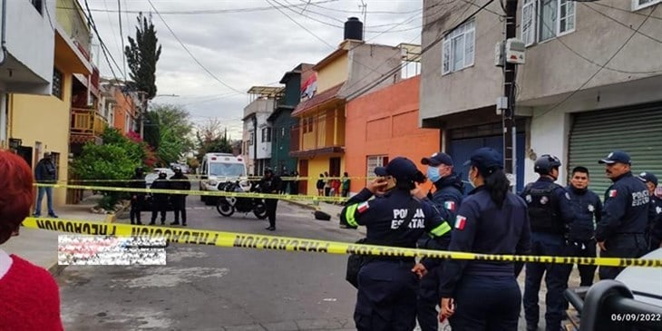 Asesinan a policía en el Edomex; llevaría a su hija a la escuela