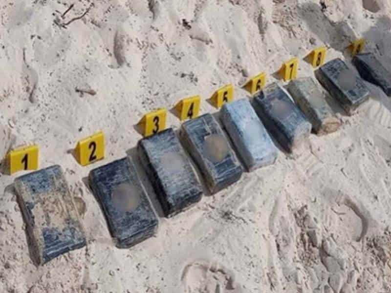 Recalan paquetes de presunta droga en playas de Cozumel