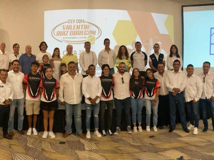 Anuncian torneo Valewntín ruiz Obregón en el Britania Sport Center