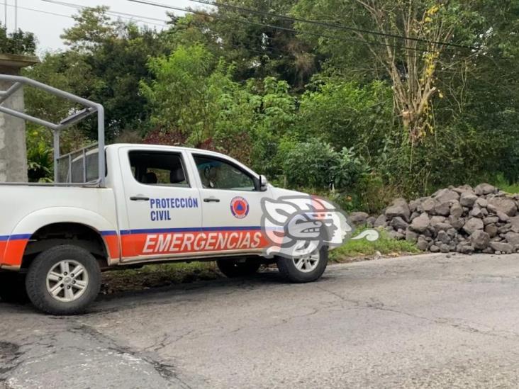 Afectaciones a la vialidad por socavón en la carretera  Orizaba-Atzacan (+Video)