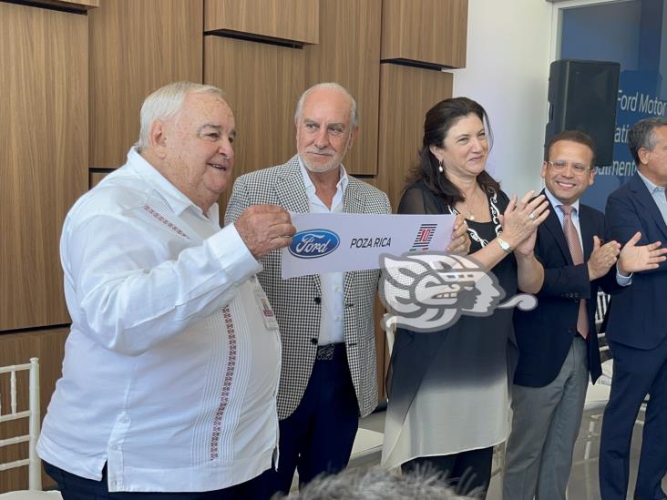 Inauguran en Poza Rica nueva agencia del alcalde de Orizaba (+Video)
