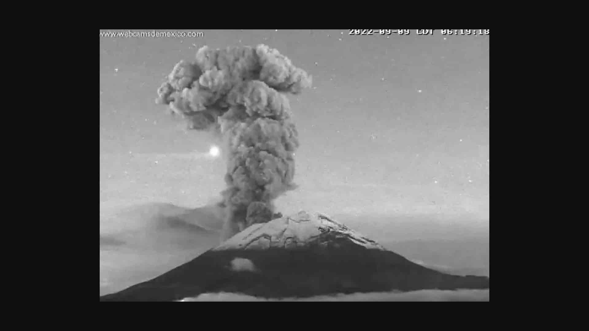 Volcán Popocatépetl registró dos explosiones: CNPC (Video)