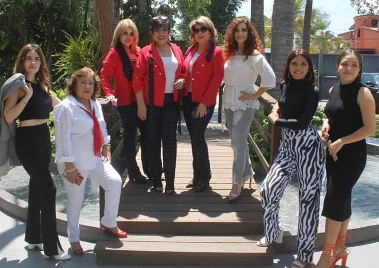 Club Rotario Carita Feliz Xalapa organiza desfile de modas con causa