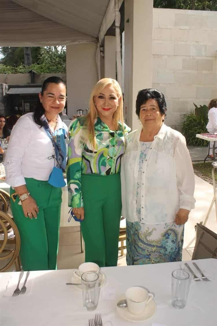 Club Rotario Carita Feliz Xalapa organiza desfile de modas con causa