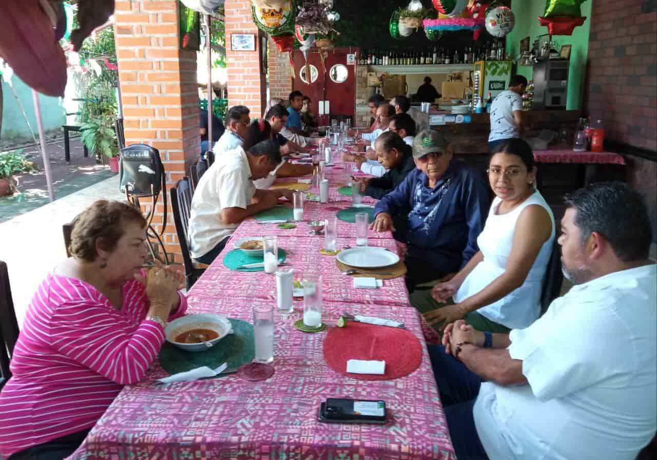 Comunicadores en Cardel festejaron por el Día Internacional del Periodista