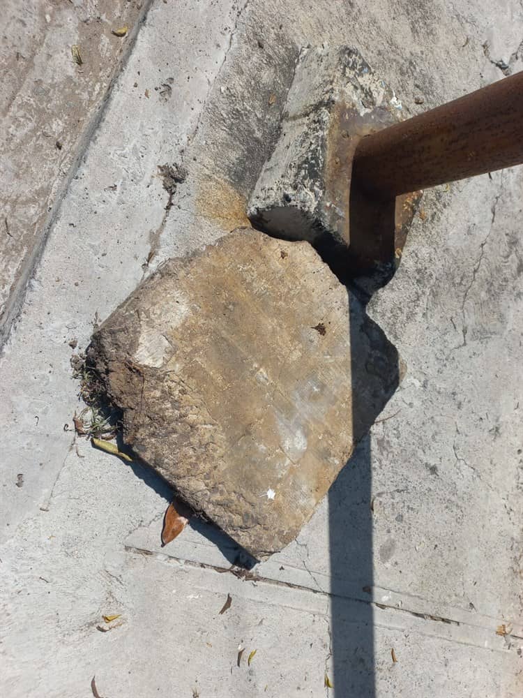 Vecinos de colonias en Boca del Río denuncian robo de tubería y fallas en el drenaje