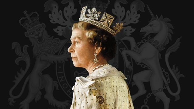 Racismo, muerte, infidelidades y Megxit: las crisis que Isabel II enfrentó