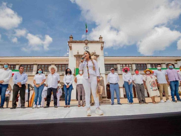 Llegó el tiempo de la transformación de Acayucan: Rosalba Rodríguez