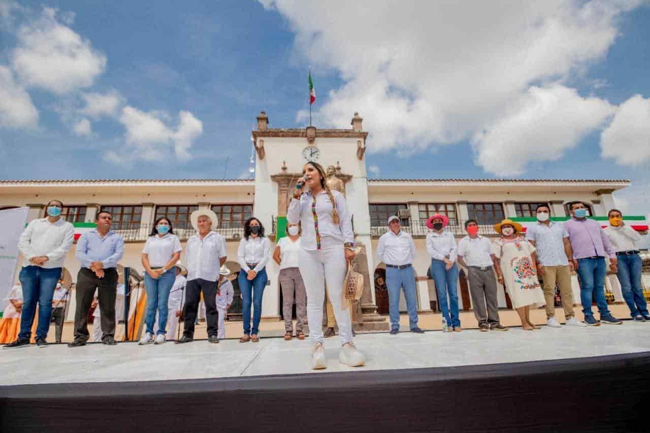 Llegó el tiempo de la transformación de Acayucan: Rosalba Rodríguez