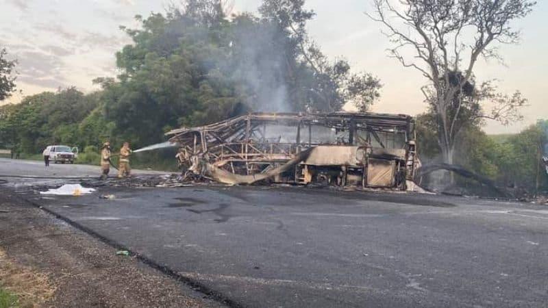 Toman muestras de ADN a familiares de víctimas de accidente en Tamaulipas