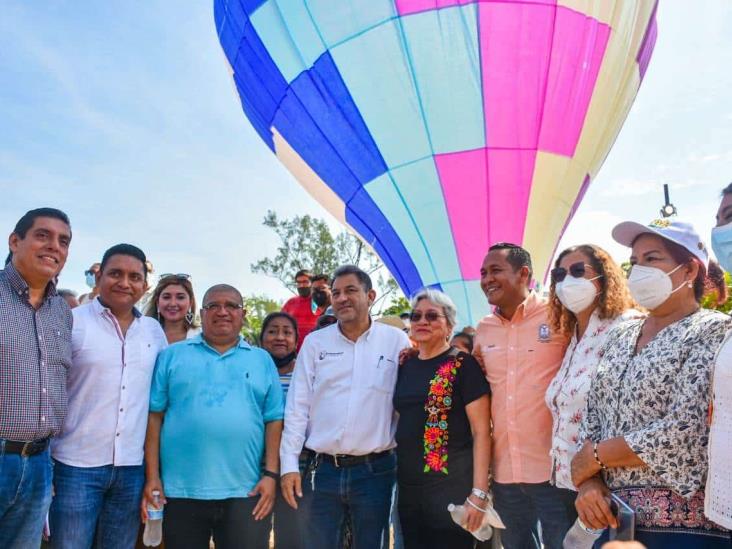 Más de 5 mil personas disfrutaron la “Exhibición de Globos de Papel en Coatzacoalcos”