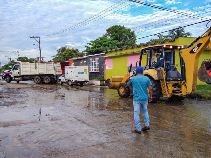 Más canales de Coatzacoalcos son desazolvados para evitar inundaciones