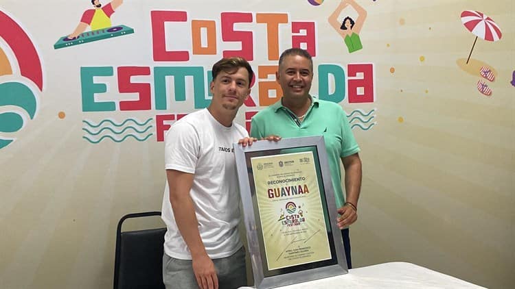 Jóvenes disfrutaron en el Costa Esmeralda Fest 2022