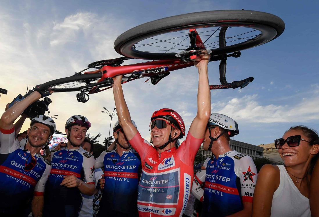 Remco Evenepoel se corona en la Vuelta a España