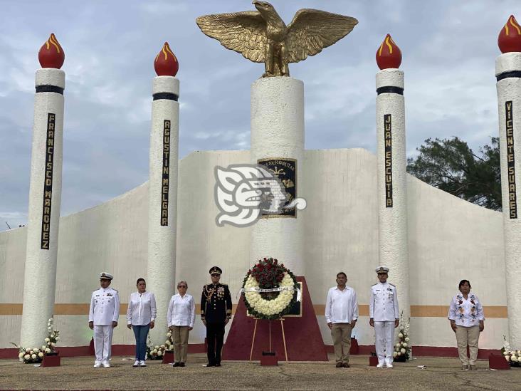 Conmemoran en Coatzacoalcos el 175 aniversario de los Niños Héroes(+Video)