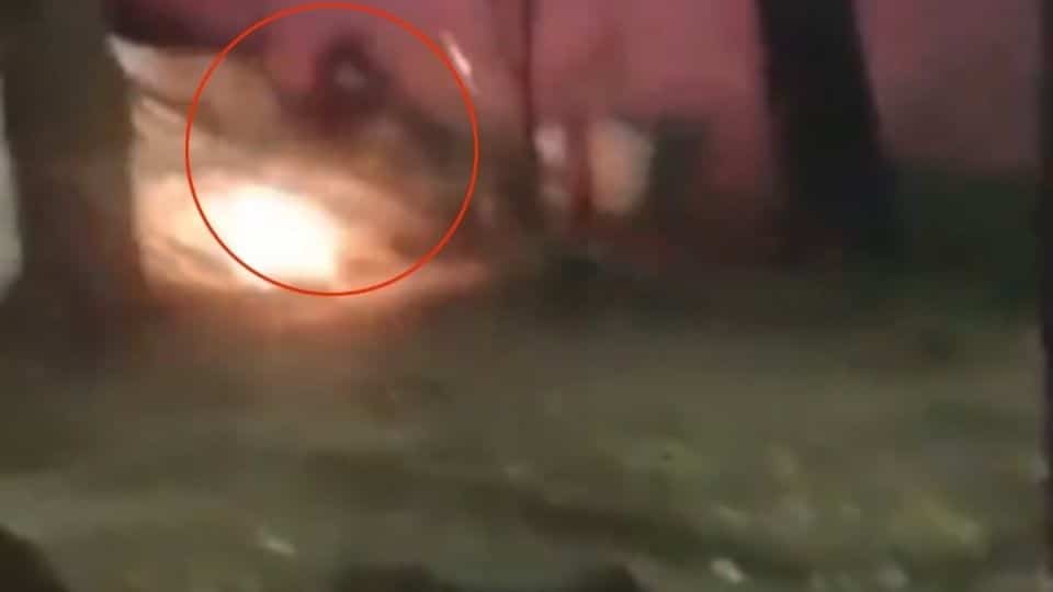 Sujeto lanza cohete a hombre en situación de calle en la CDMX (+Video)