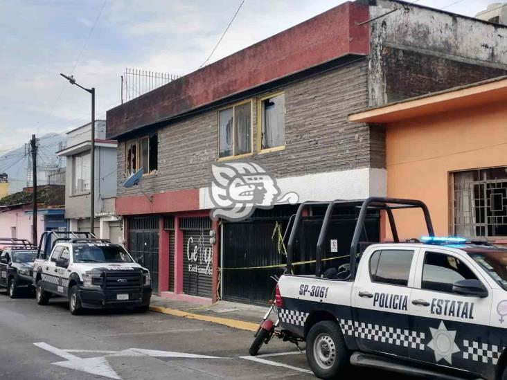 Seis patrullas resguardan inmueble donde se registró la balacera en Orizaba (+Video)