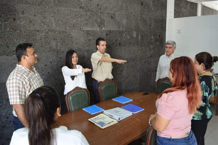 Ingeborg Lara toma protesta como coordinadora de la carrera de Arquitectura en el CEV