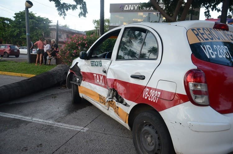 Video: Se registra aparatoso accidente en la avenida Salvador Díaz Mirón en Veracruz