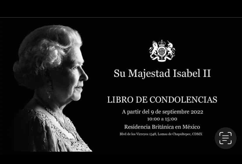 Abogado veracruzano firma libro de condolencias por muerte de reina Isabel II