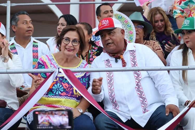 Sol y Sones: Conmemoran 425 años de la llegada del Cristo Negro a Otatitlán.