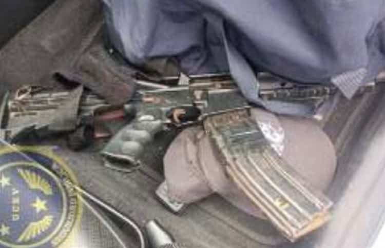 Detiene SSP a tres personas y asegura cinco vehículos en Alvarado y Veracruz