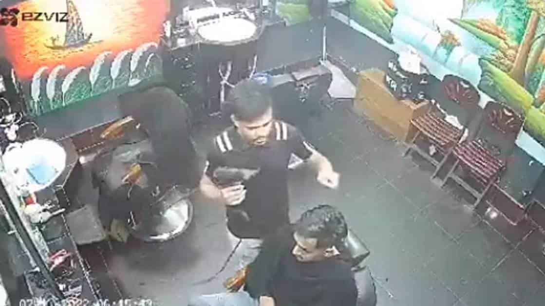 Mueren dos en barbería Bangladesh por explosión de secadora (Video)