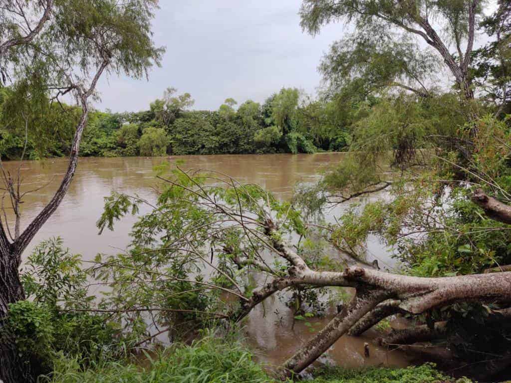 Habilitan 12 albergues en Medellín de Bravo ante crecida de rio Cotaxtla: alcalde