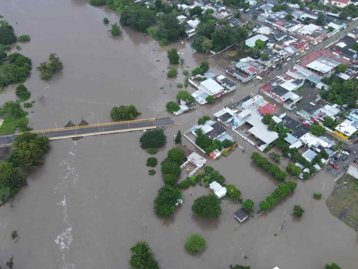 Video: Río Cotaxtla trae basura y arbustos que obstruyen su flujo: PC Medellín