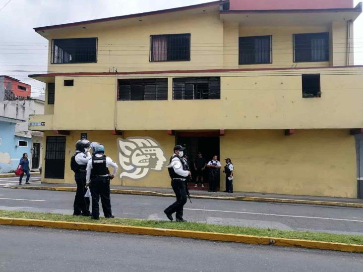 “Por andar con el novio”, padres discuten con joven y generan movilización en Orizaba