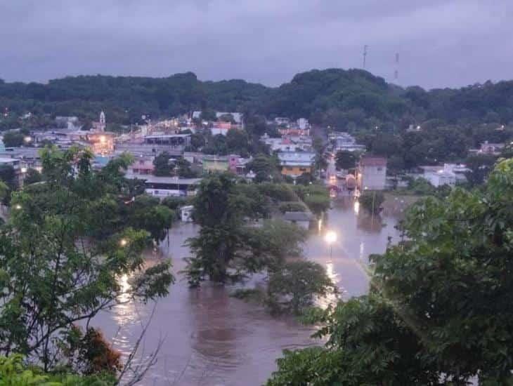 Van 13 comercios como los más afectados por desbordamiento del río Cotaxtla: PC