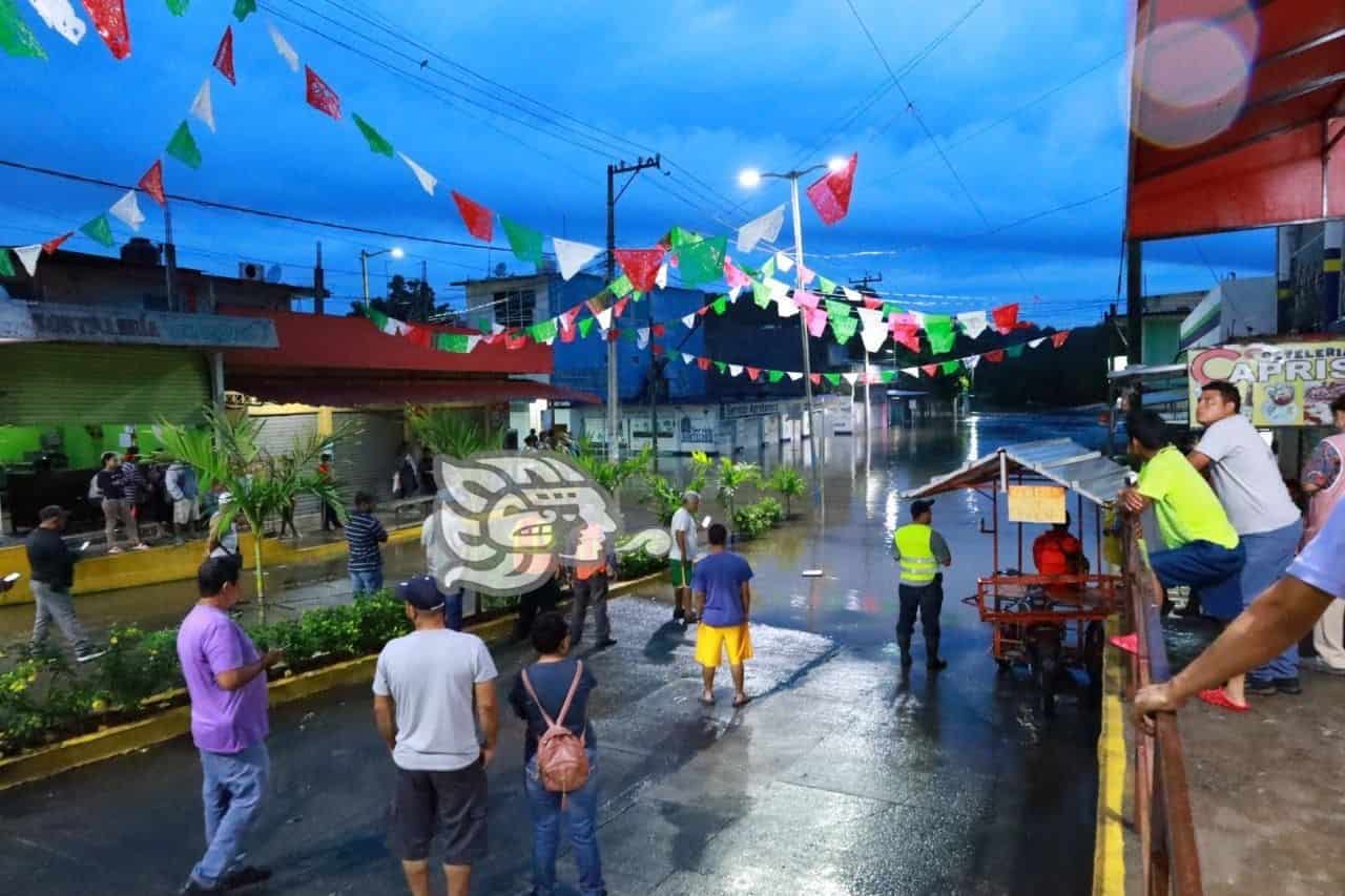 Video: Cancelan desfile y cabalgata del 16 de septiembre en Cotaxtla por inundaciones