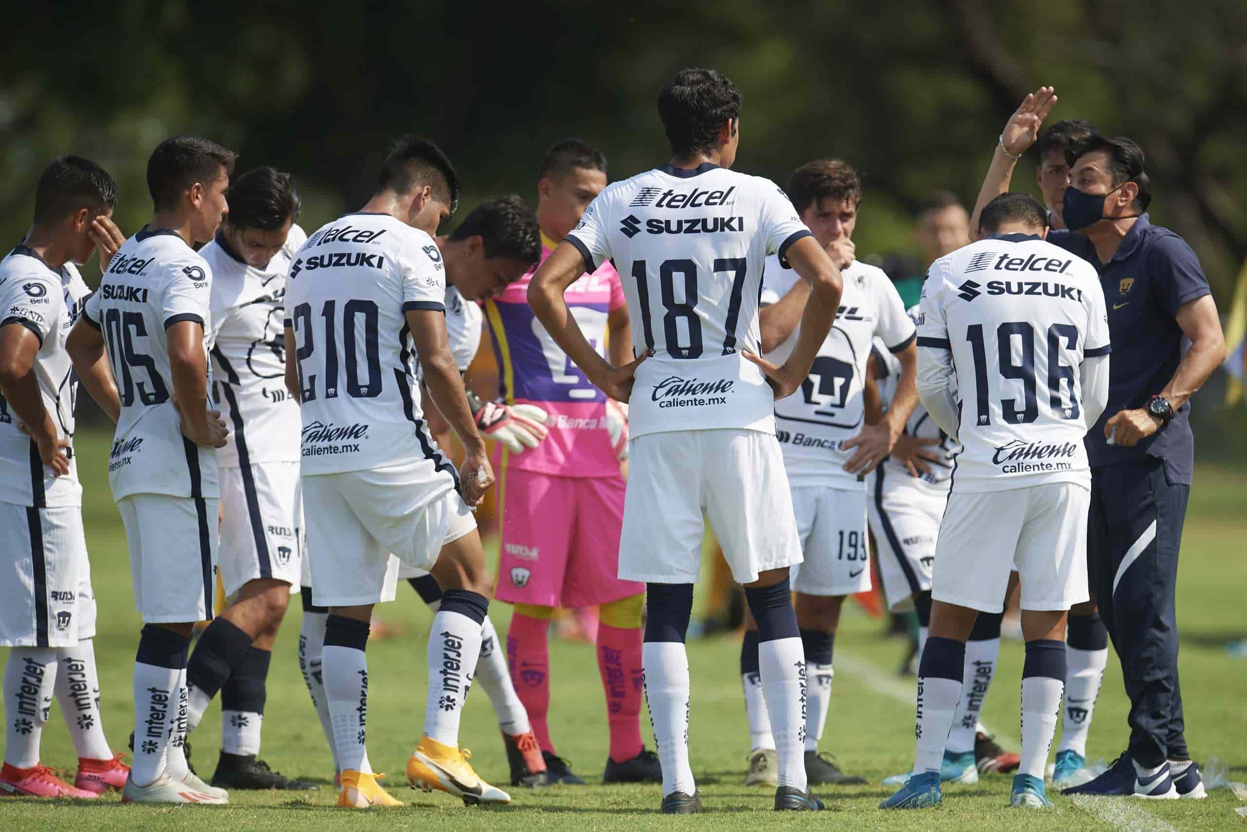 Entrenador de Pumas le pidió un iPhone para que su hijo jugara