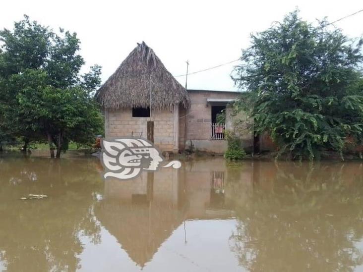 Lluvias inundan 350 viviendas e incomunican 36 poblados en el sur: SPC