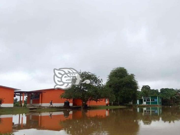 Lluvias inundan 350 viviendas e incomunican 36 poblados en el sur: SPC