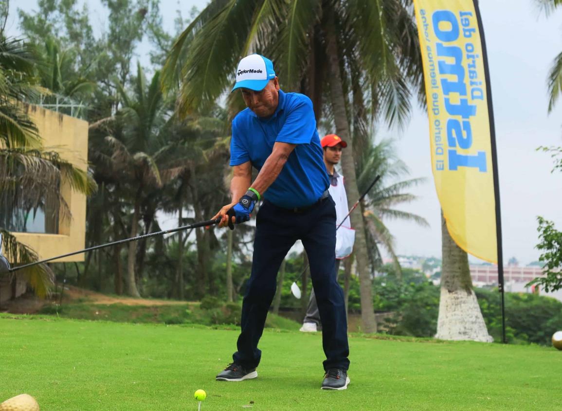 Pasan el corte 64 para las finales del Anual de Golf del Campestre