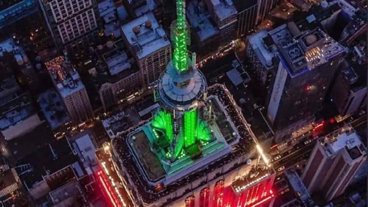 Festejos patrios de México iluminaron el corazón del mundo