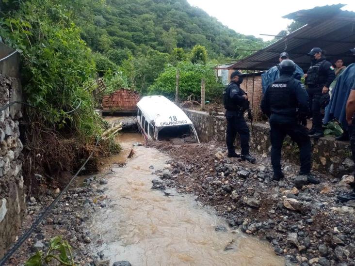 Se degrada ‘Lester’ a su paso por Guerrero; ya hay afectaciones