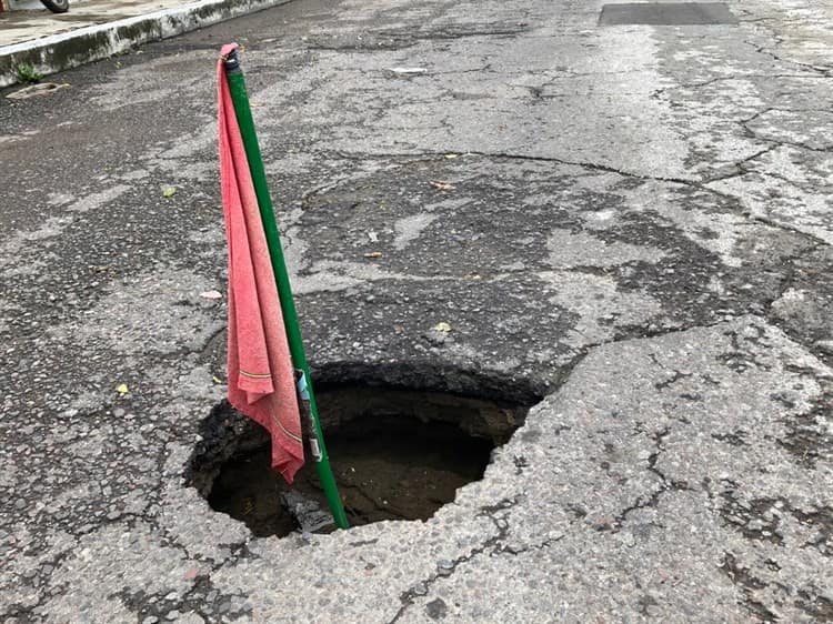 Lluvias generan hundimientos en la colonia Rigo de Boca del Río