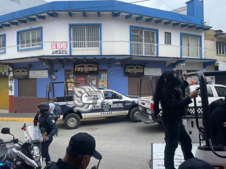 Detención de sujeto genera espectacular movilización policiaca en centro de Xalapa