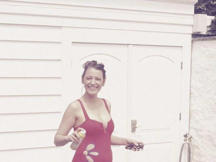 Blake Lively sube fotos de su embarazo a redes sociales