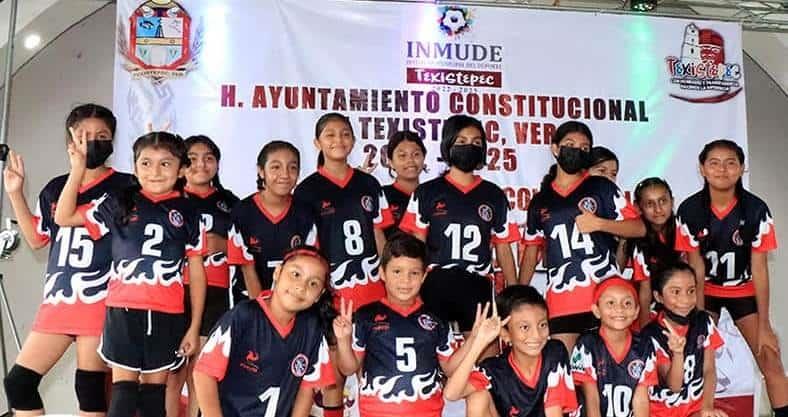 Inauguraron torneo relámpago de voleibol en Texistepec