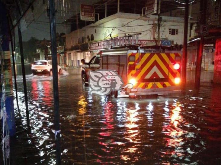 Protección Civil evalúa daños de fuertes lluvias en Minatitlán